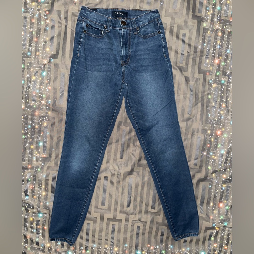 Aero High rise Straight Leg Denim Jeans Size 2 Regular Women’s Blue